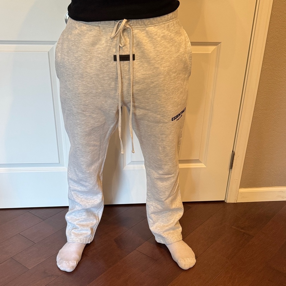 Essentials Fear of God Sweats